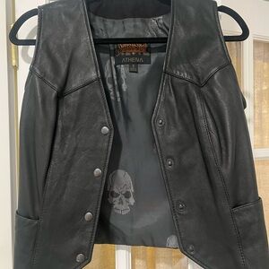 Street & Steel "Athena"
Genuine Leather Moto Vest with Skull Lining